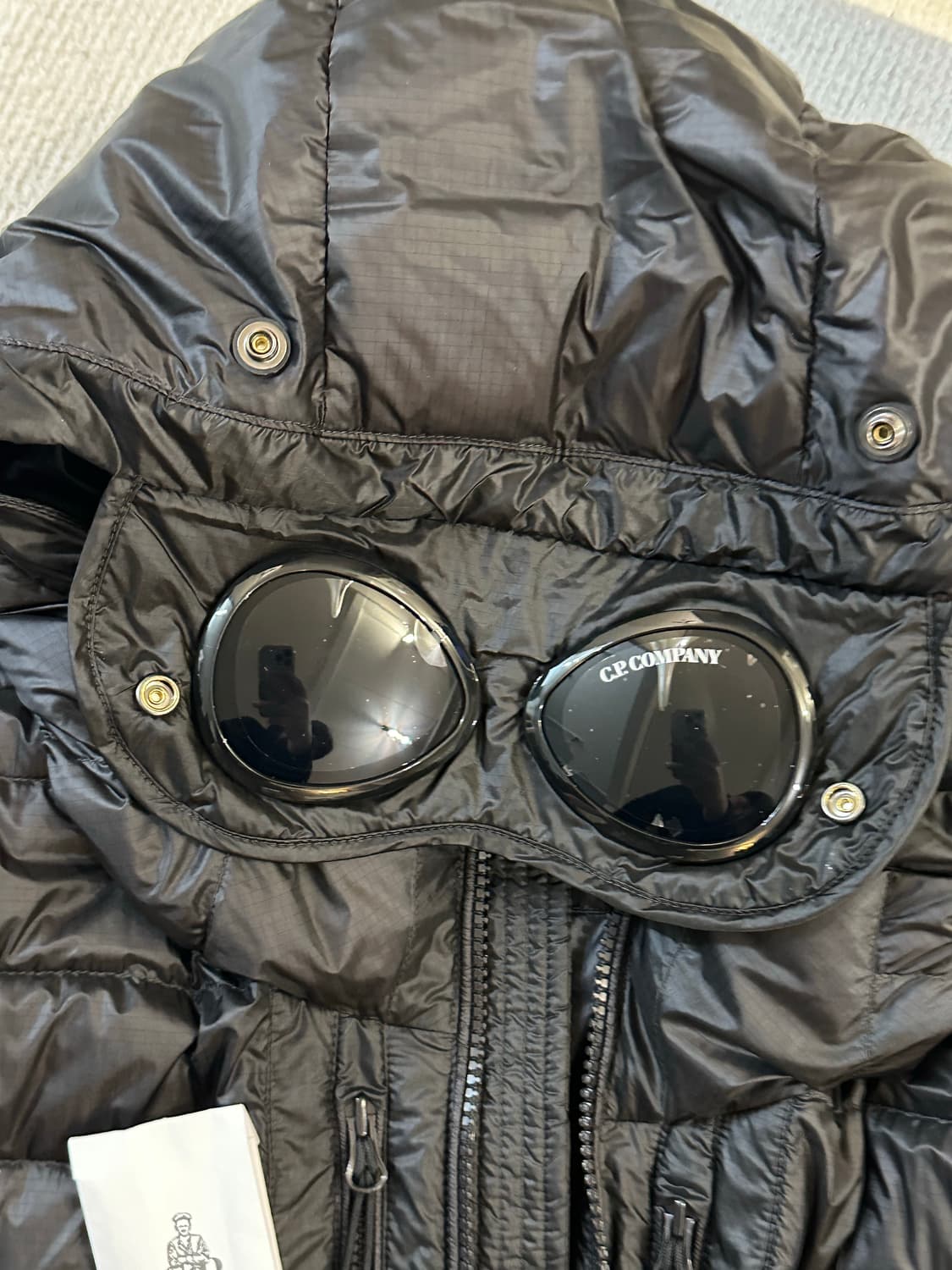 (25FW) CP컴퍼니 dd쉘 고글 다운 자켓 판매합니다 상품이미지2