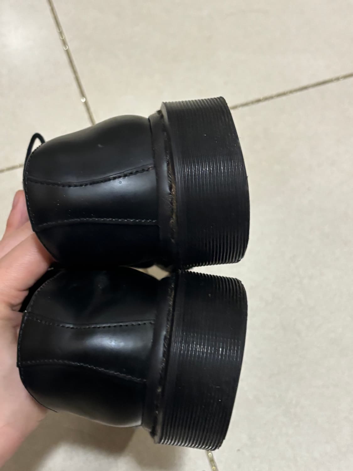 닥터마틴 1461 모노 블랙 UK7 EU41 상품이미지5