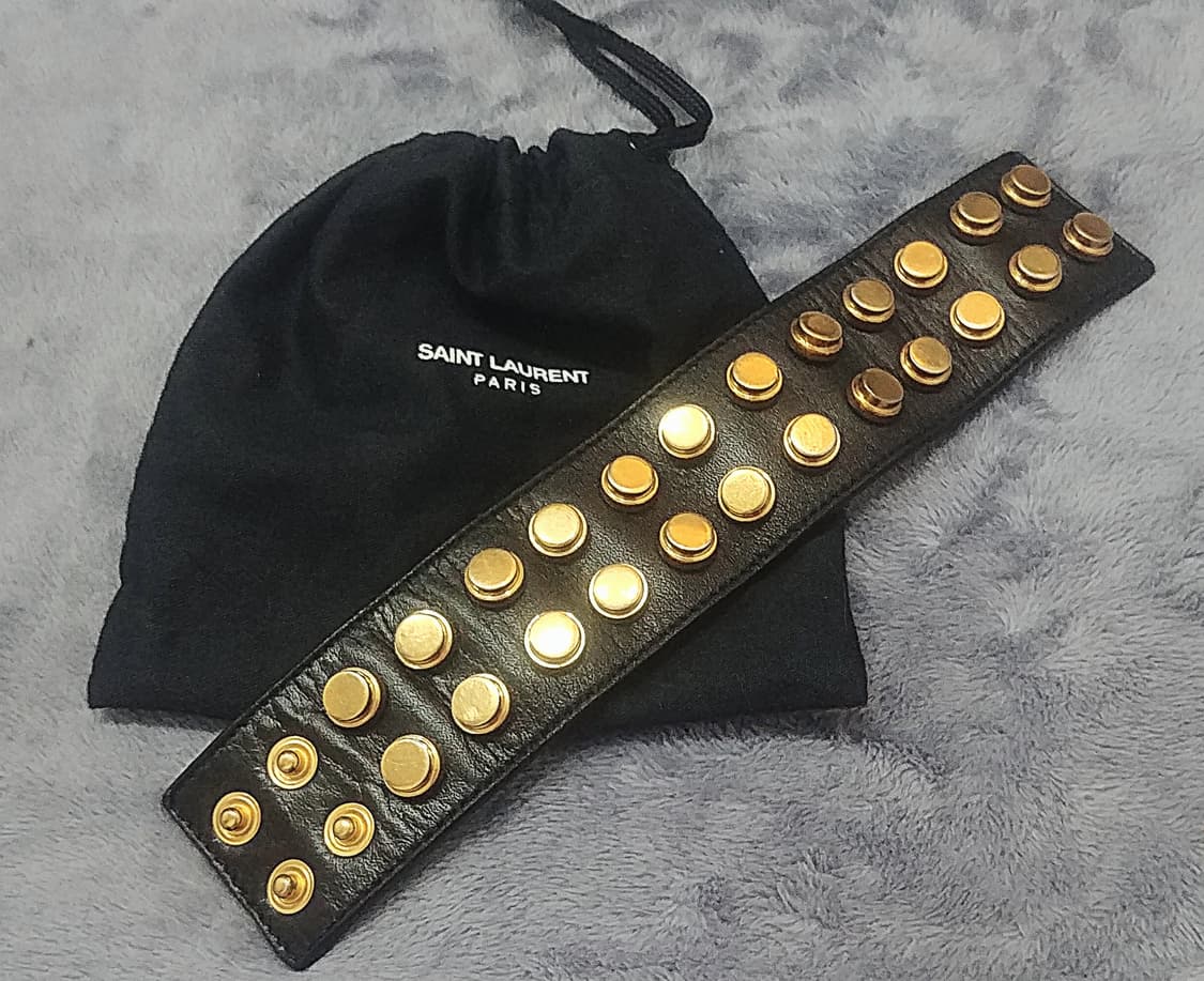 생로랑Saint Laurent 스터드 레더브레이슬릿 블랙 상품이미지1