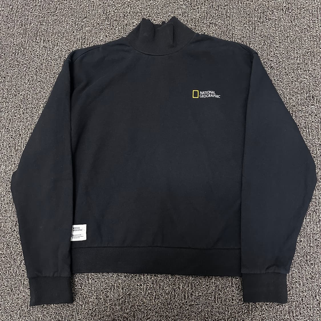 내셔널지오그래픽 여성 목폴라 울 맨투맨 블랙 90(S) 상품이미지1