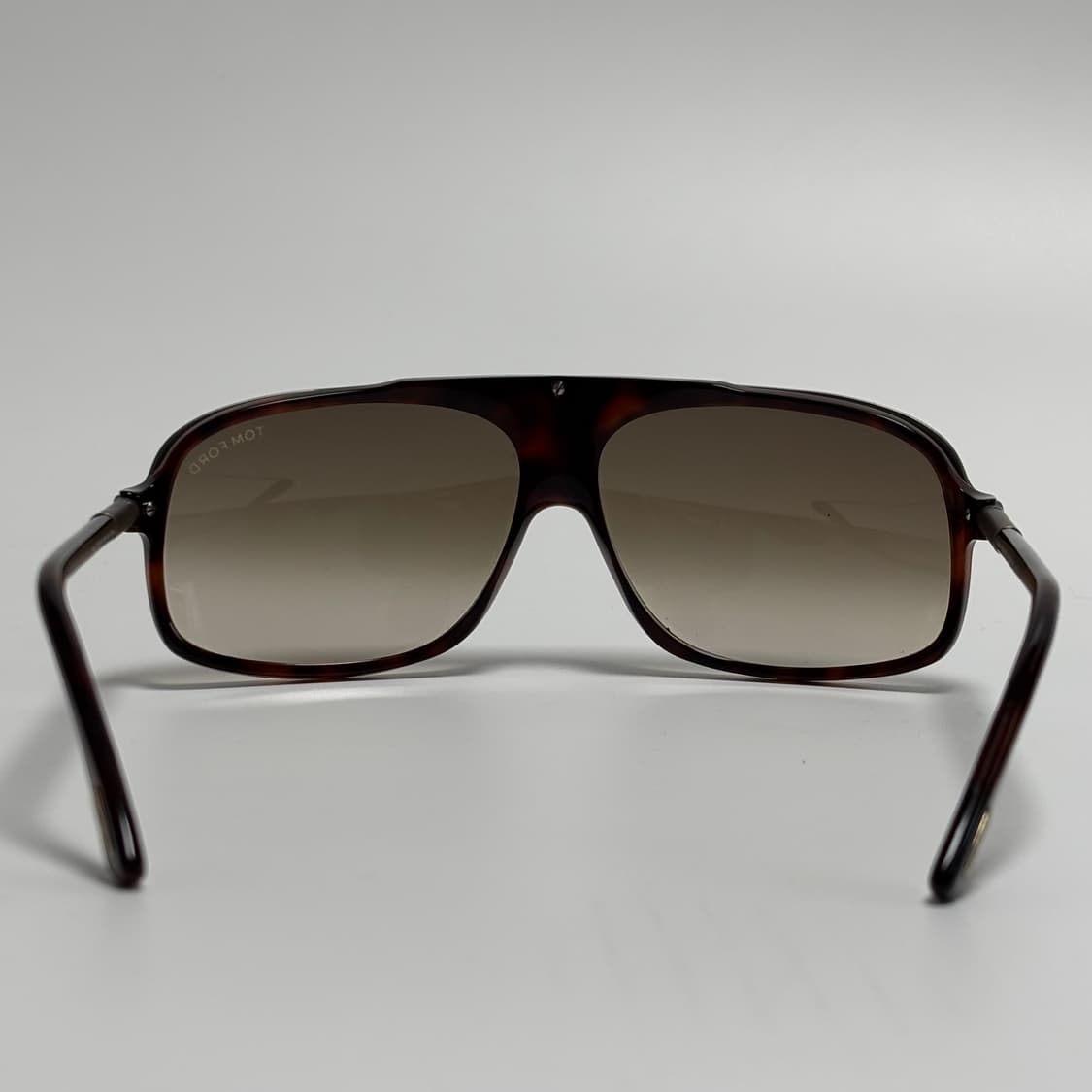 톰포드 에르네스토 에비에이터 선글라스 (Ernesto TF133) 상품이미지8