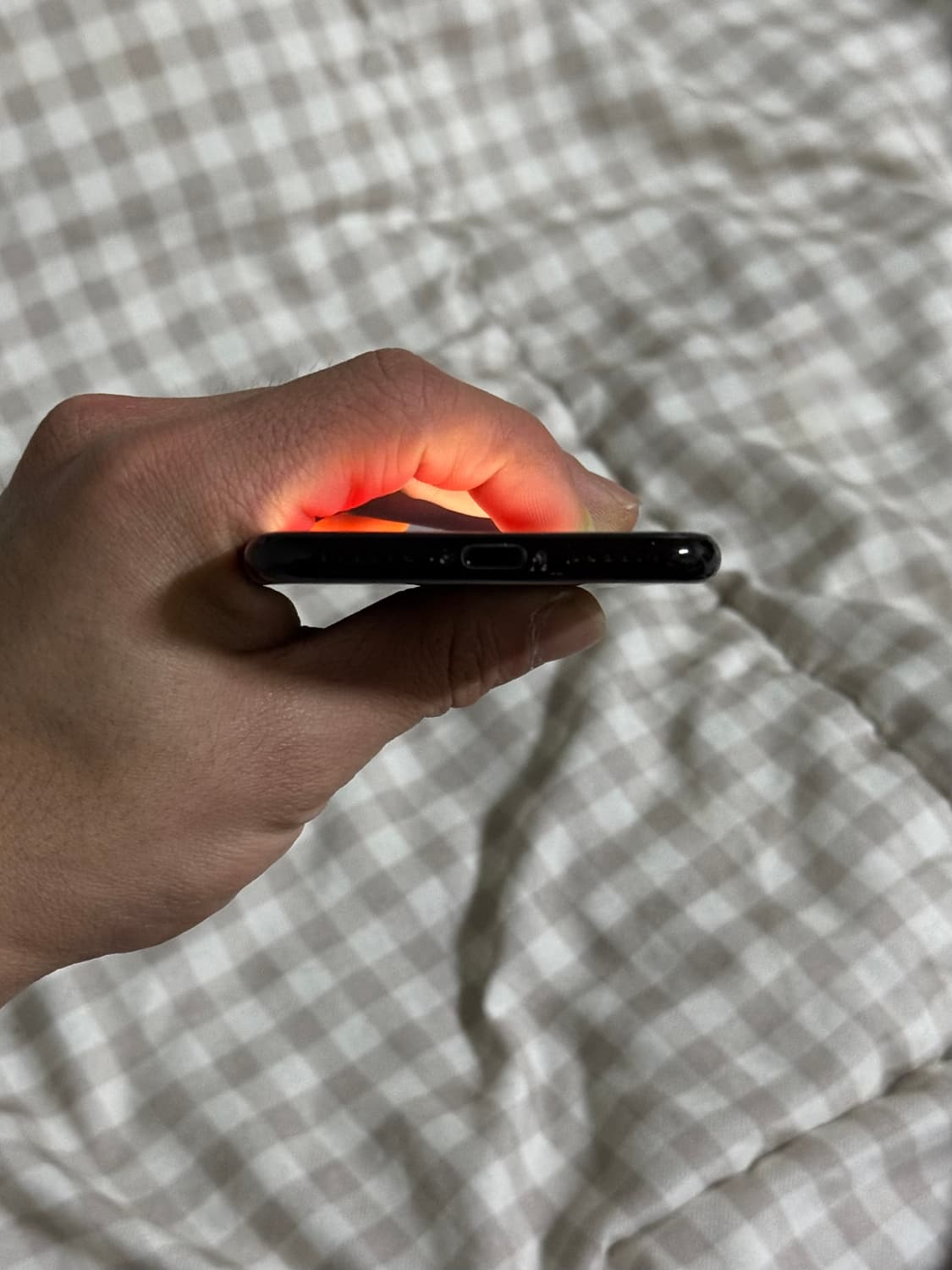 아이폰7 제트블랙 128GB 상품이미지3