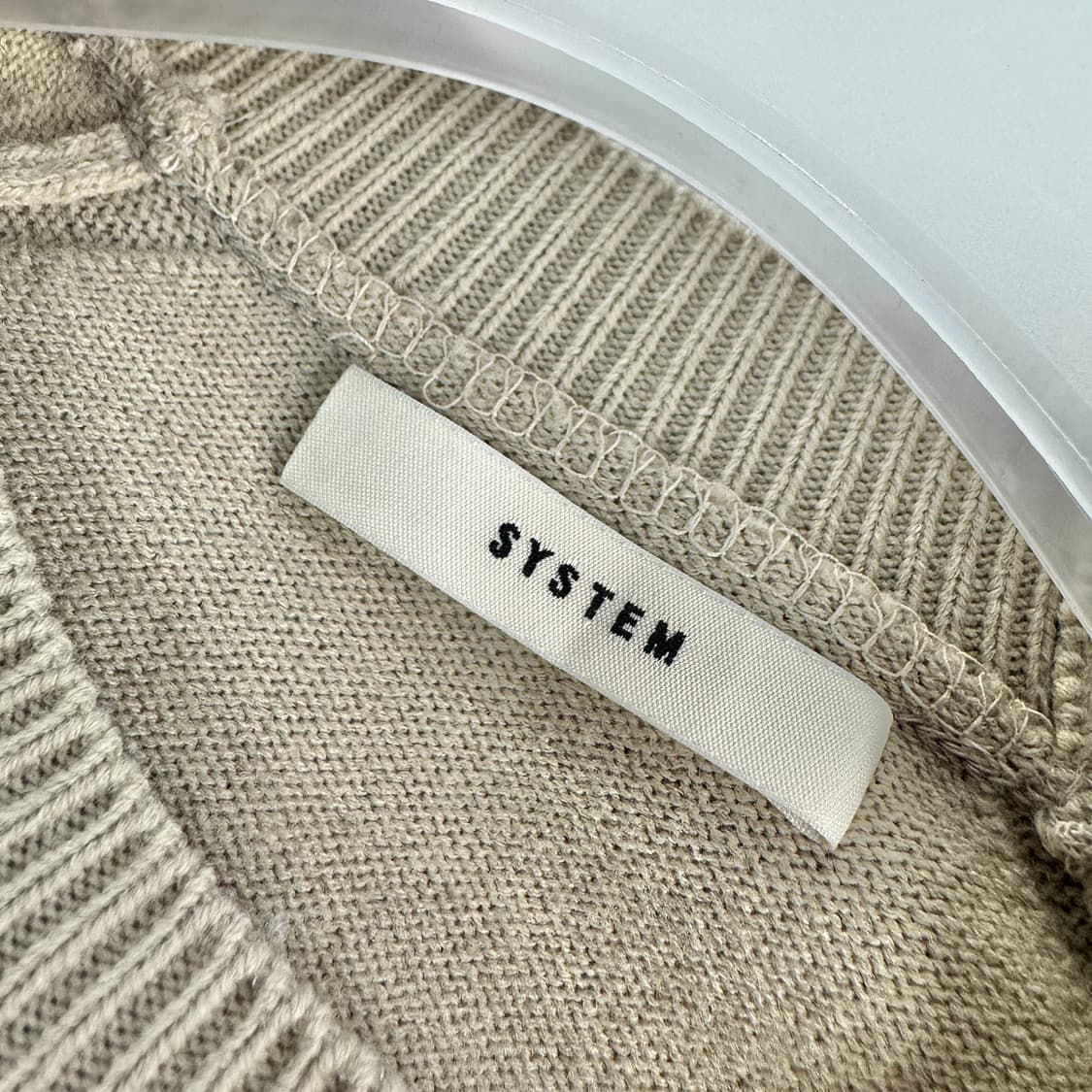 시스템 그래픽 패치 루즈핏 니트 탑 상품이미지3