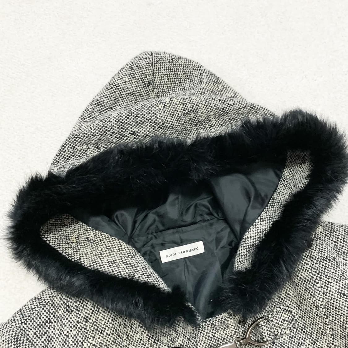 오네갸루 크림x블랙 버클 숏 코트 상품이미지3