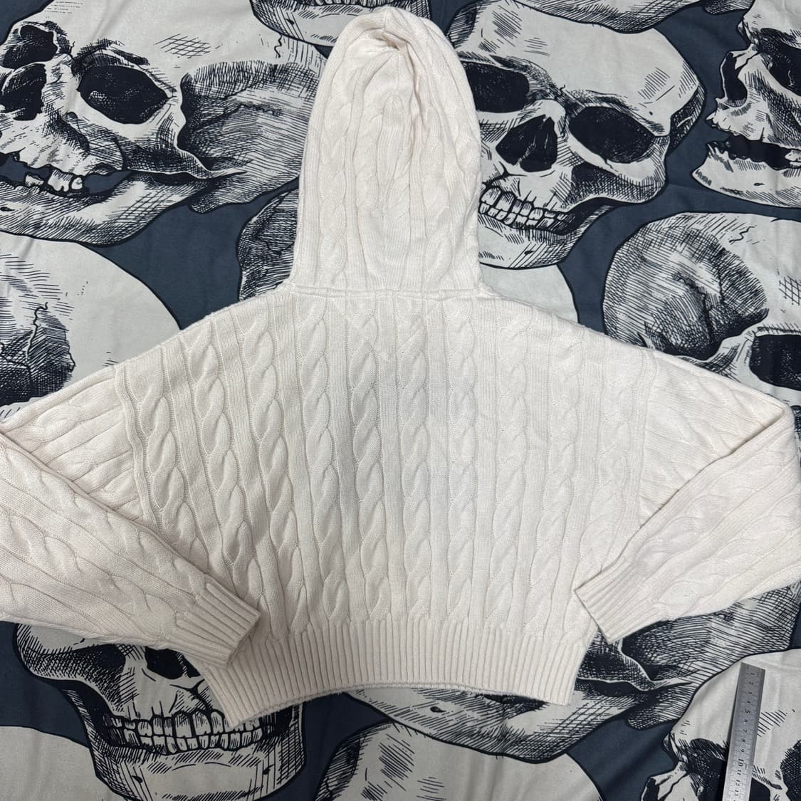 타미힐피거 진스 크롭 꽈배기니트 XS사이즈 상품이미지4