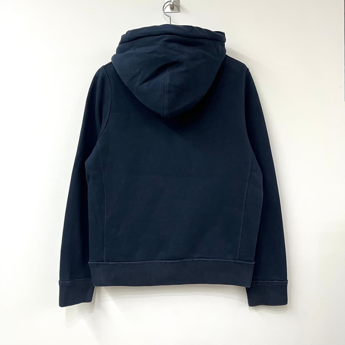 아베크롬비 자수로고 다크네이비 후드티 상품이미지3