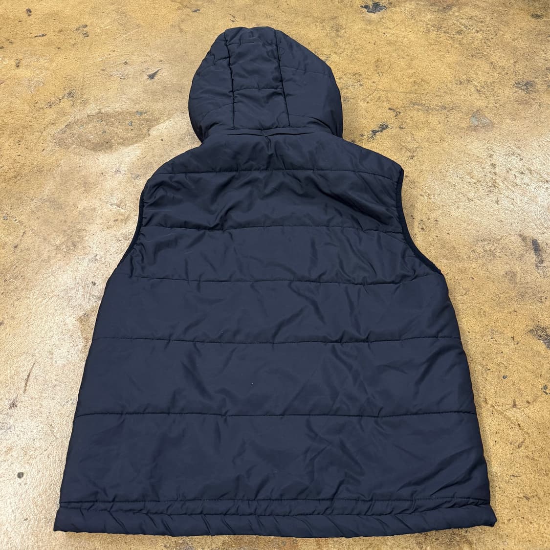 폴로 랄프로렌 검빨 후드 패딩 조끼  상품이미지3