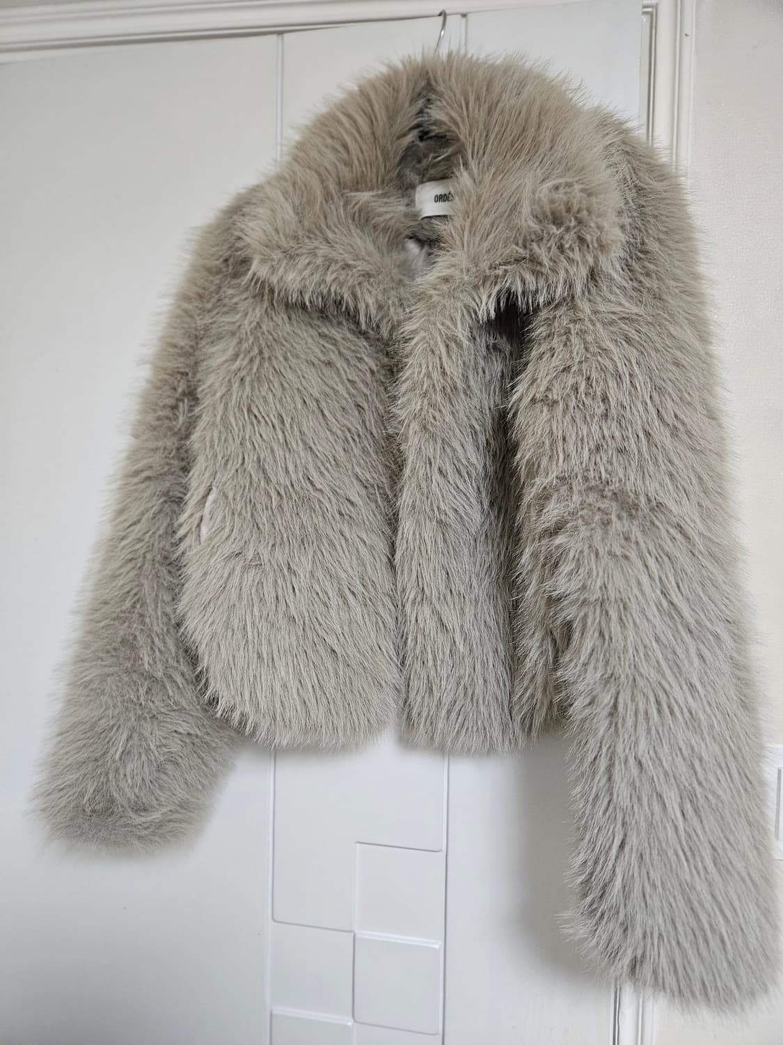 오데스 그레이 퍼 FAUX FUR JACKET - ASH GREY 상품이미지2