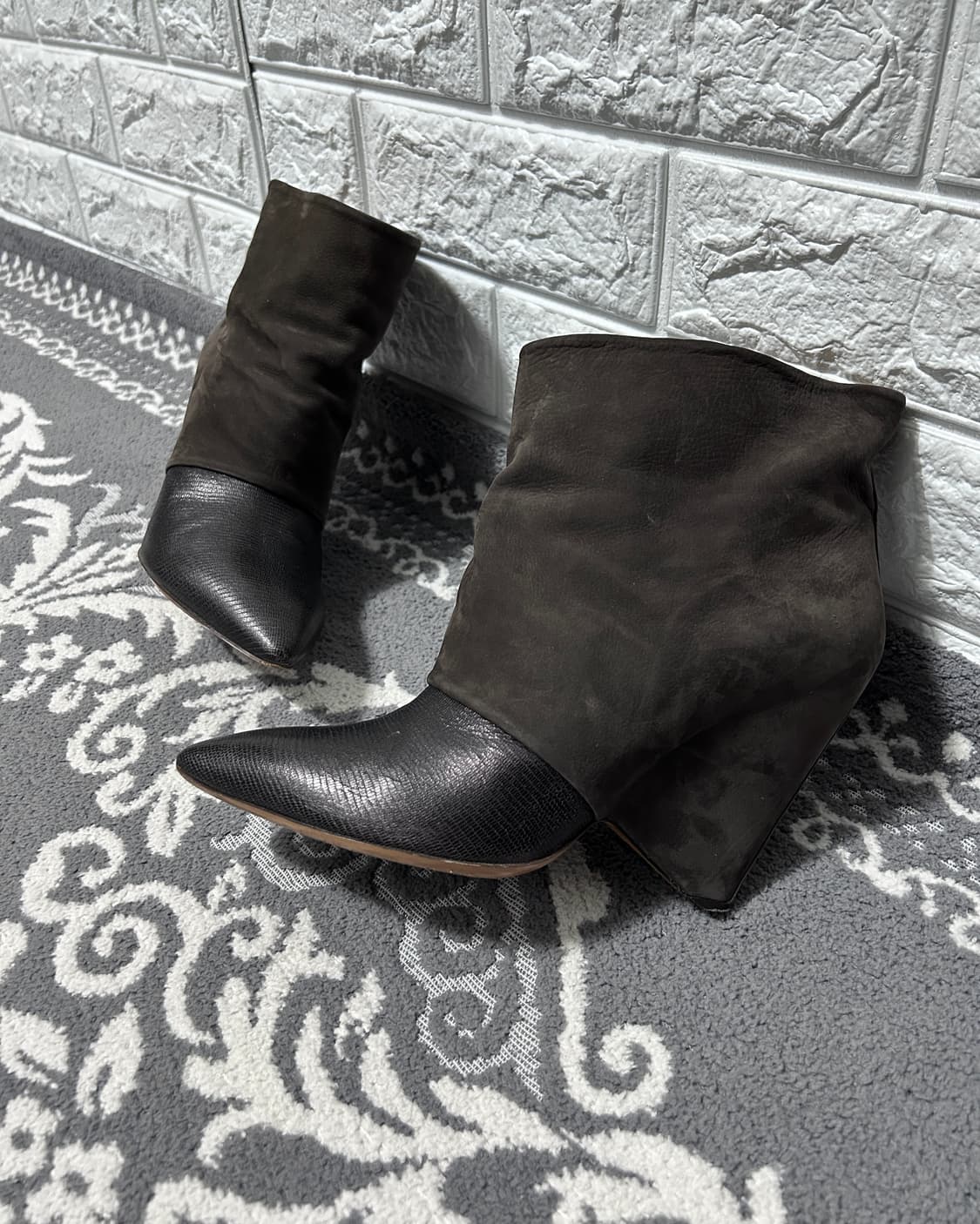 마틴 마르지엘라 슬라우치드 웨지 부츠 상품이미지1