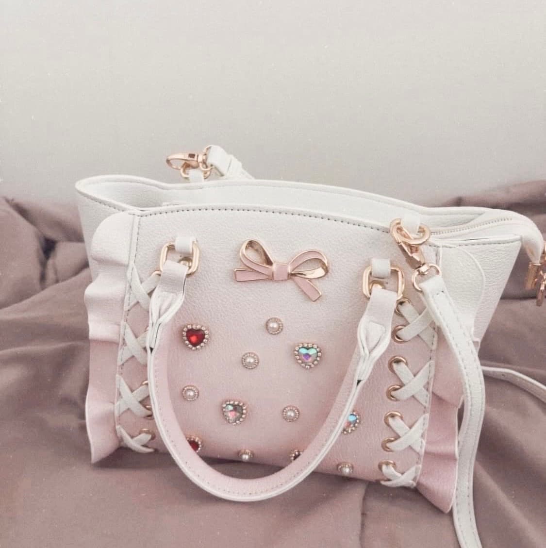 사만사베가 사만사타바사 비쥬사이드레이스업 플래터리본하트 장식 화이트 숄더 상품이미지1