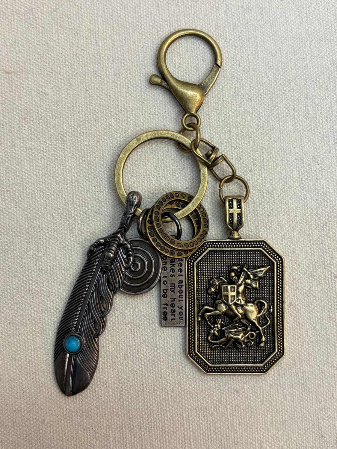 빈티지 가디언 페더 키링 상품이미지2