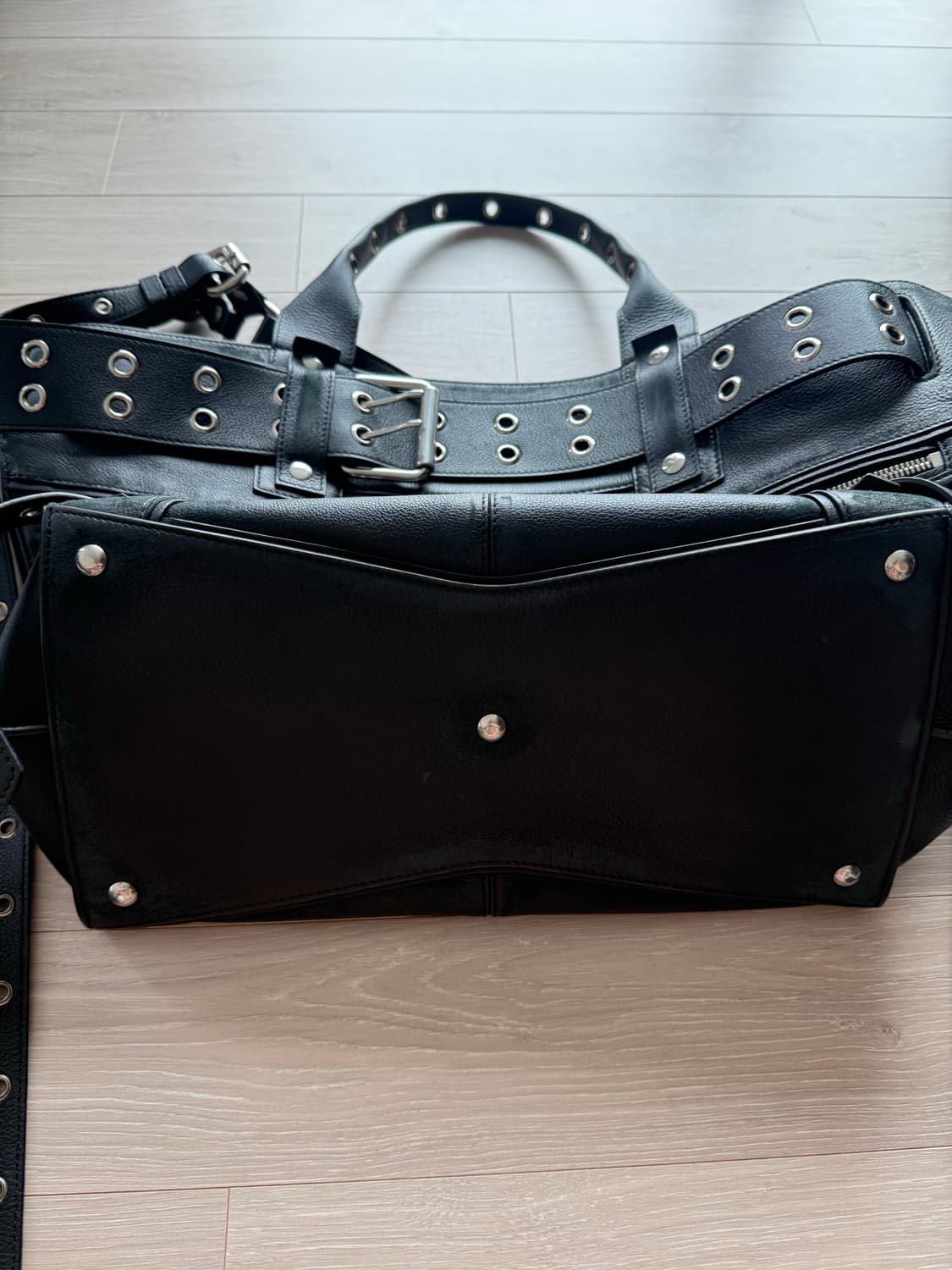 발렌시아가 emo백 라지 상품이미지2