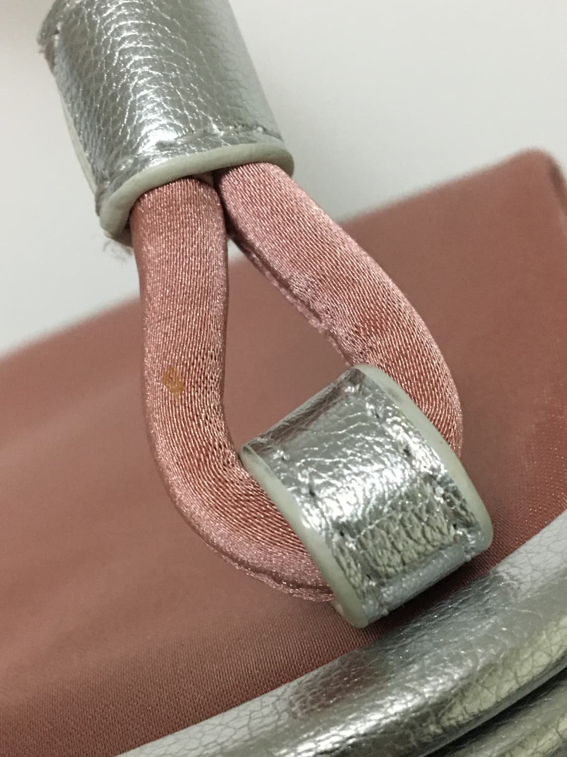 비비안 웨스트우드 벨 리-세틴 하트 프레임백 핑크 상품이미지7