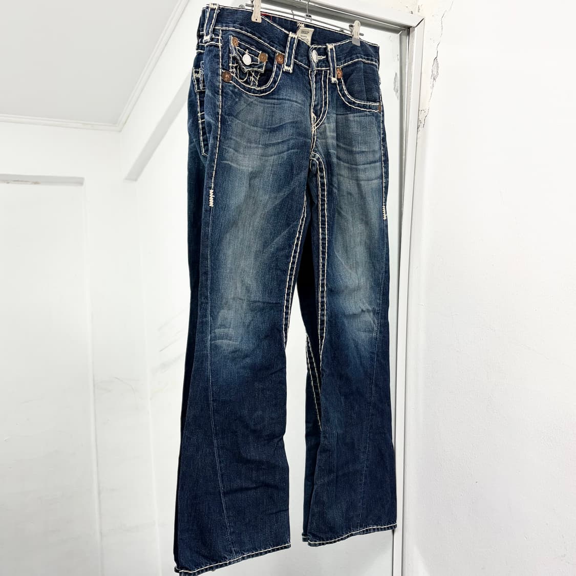 트루릴리전 부츠컷 데님 팬츠 상품이미지5