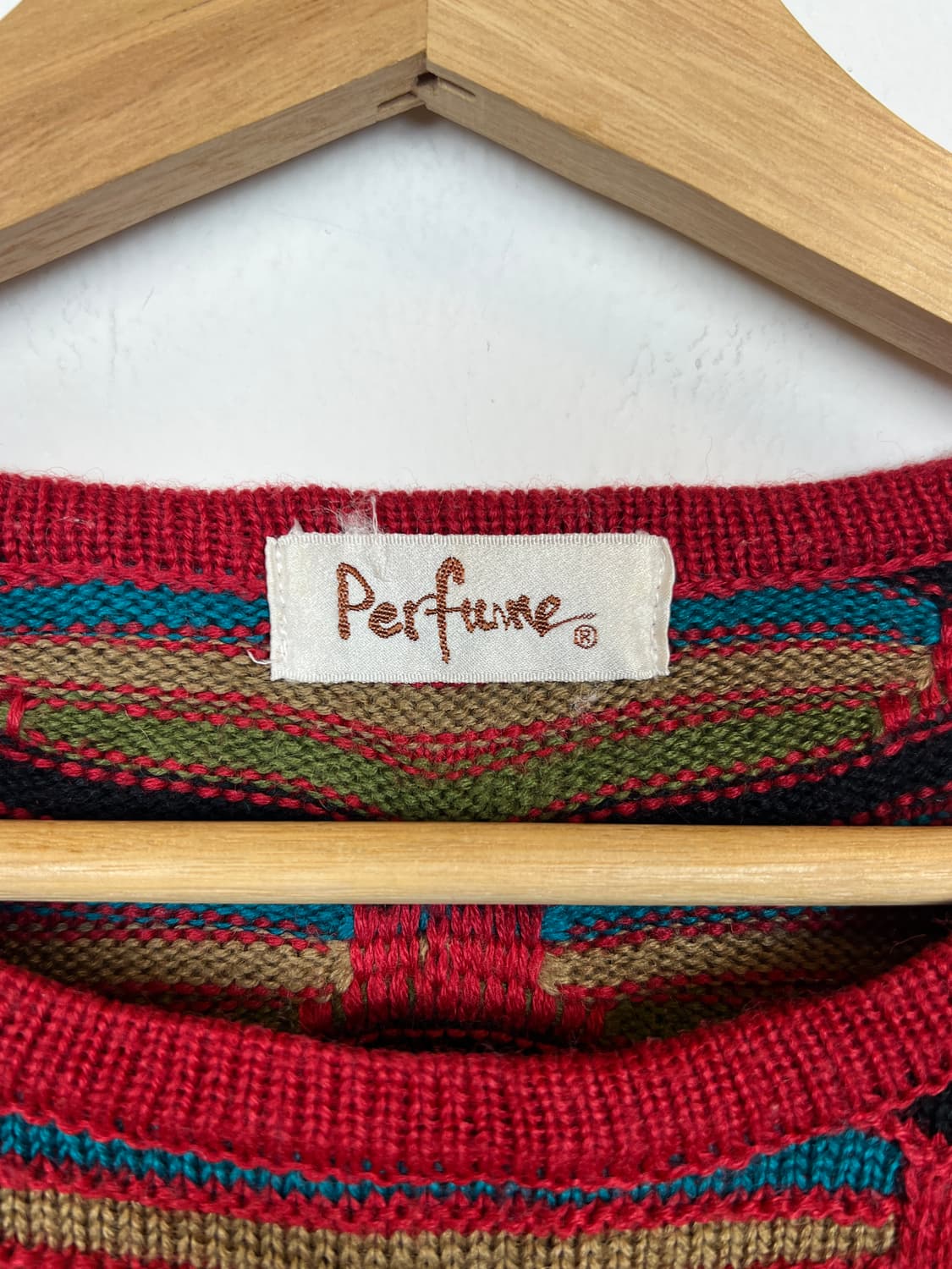 T204 Perfume 패턴 레드 멀티 니트 스웨터 상품이미지3