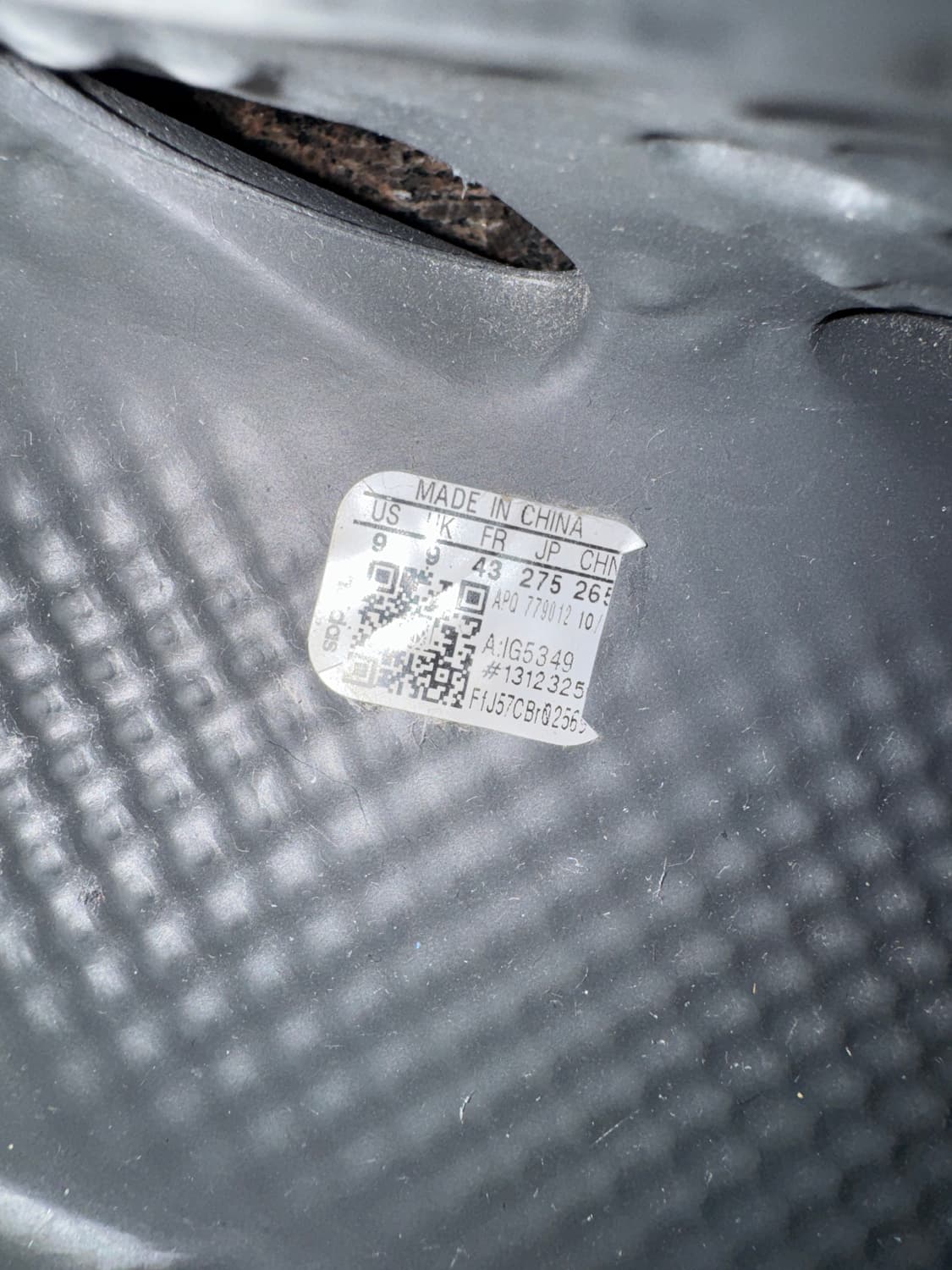 아디다스 Yeezy Foam RNNR Carbon 275 상품이미지2