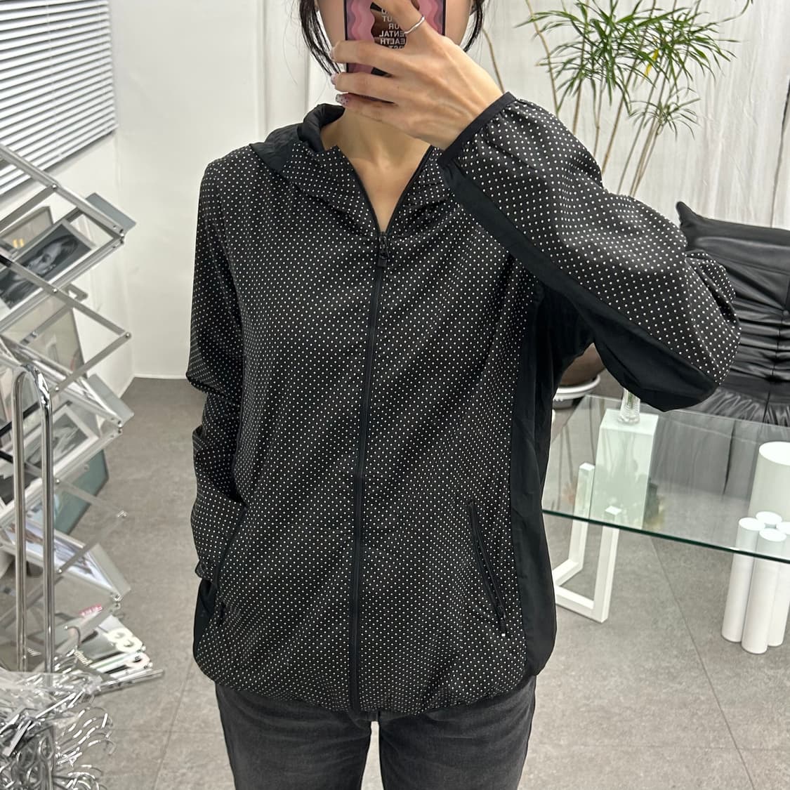 유니클로 바람막이 블랙L 상품이미지1