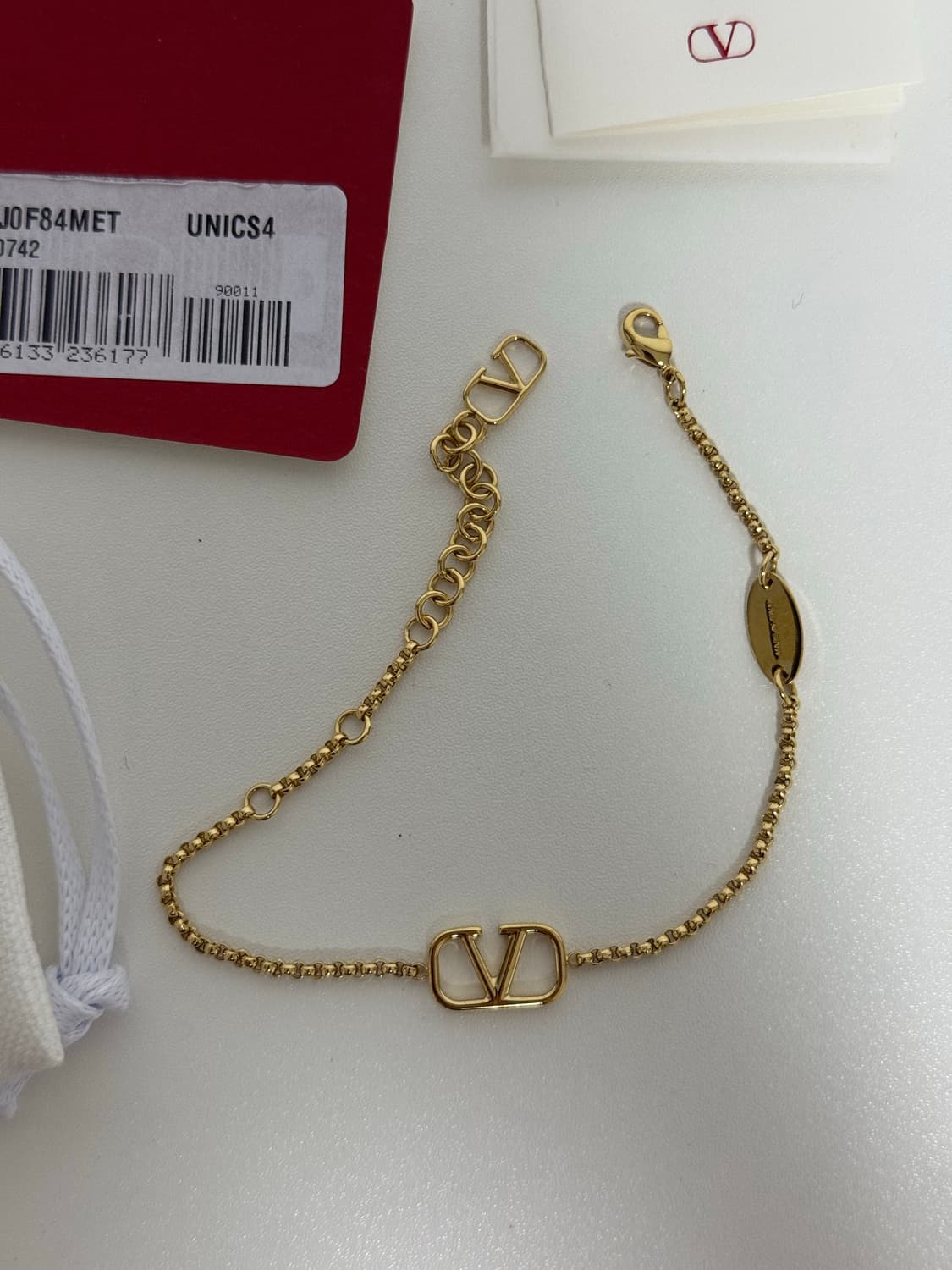 [상태좋음] 발렌티노 팔찌 판매합니다 상품이미지1