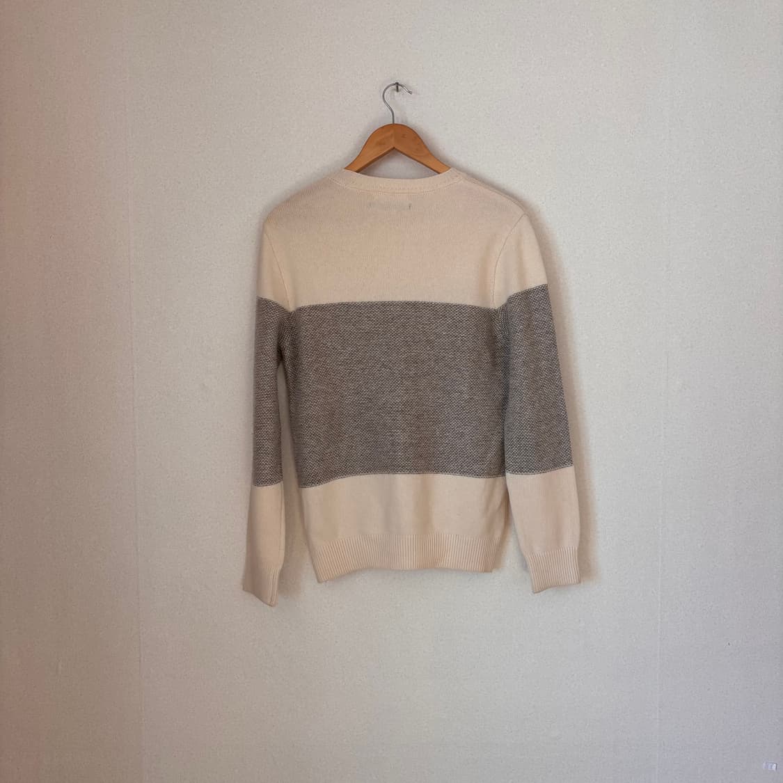 에피그램 시리즈 S 캐시미어 블렌드 니트 스트라이프  상품이미지6