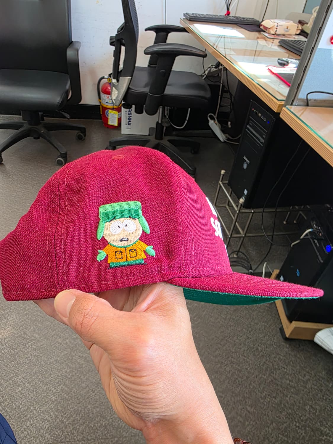 뉴에라 X 사우스파크 콜라보 카일(Kyle) 스냅백 상품이미지4