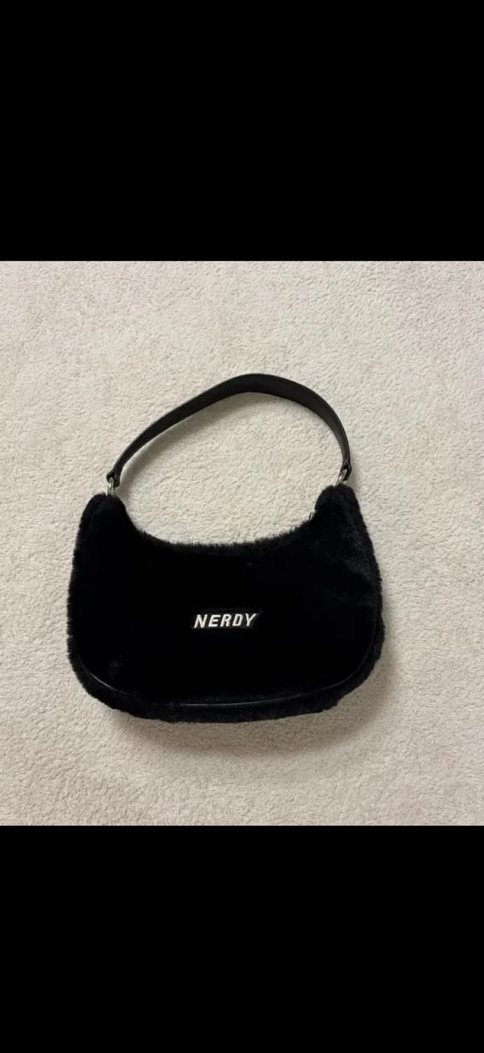 (새상품) 널디 퍼 투웨이 숄더백 호보백 크로스백 상품이미지1