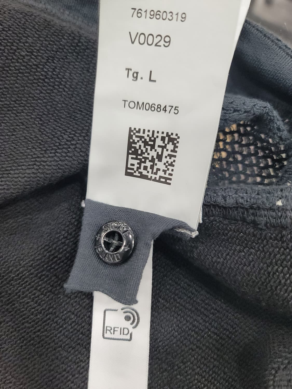 스톤아일랜드 쉐도우프로젝트 블랙 맨투맨 상품이미지7