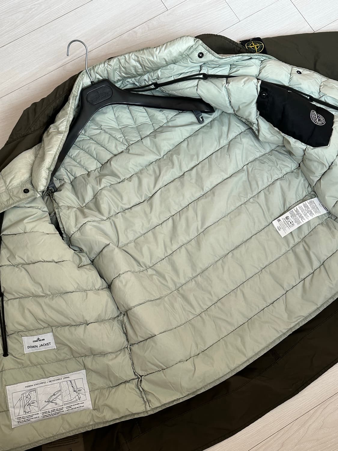 스톤아일랜드 다비드 tc 스투코 패딩 23fw XL(105-110) 상품이미지4