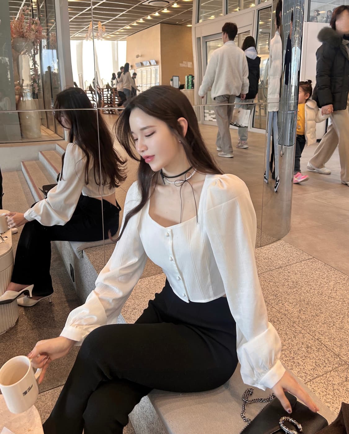 다니엘BL 블라우스 스퀘어넥 퍼프 소매 상품이미지2