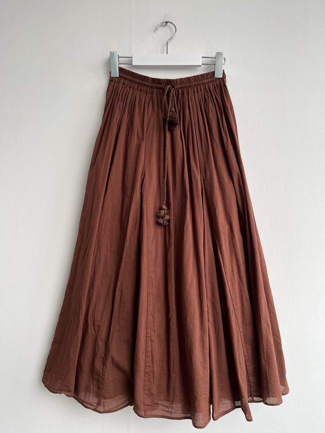 브라운 수술 롱 스커트 상품이미지1