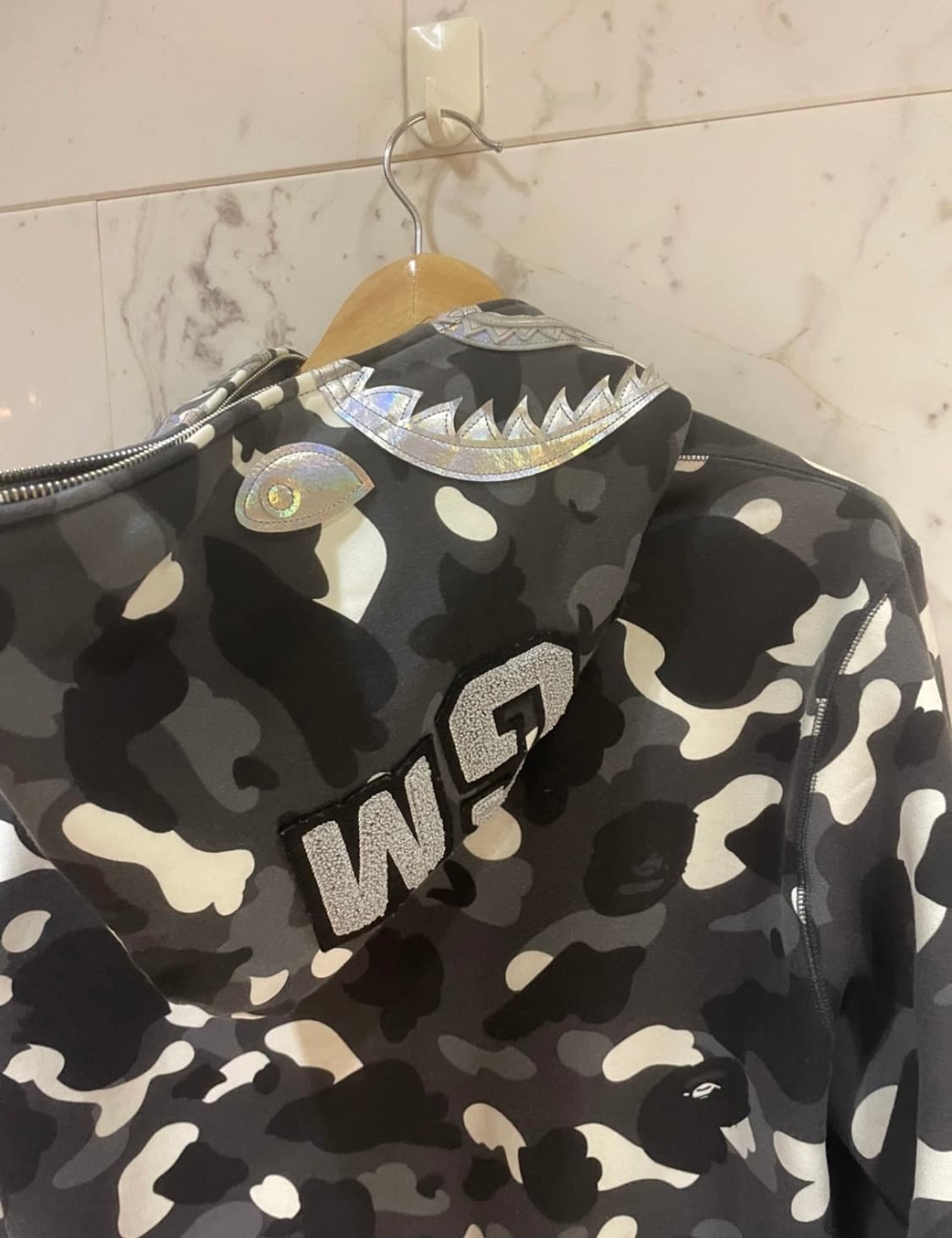 희귀👑)베이프야광후드집업 상품이미지4