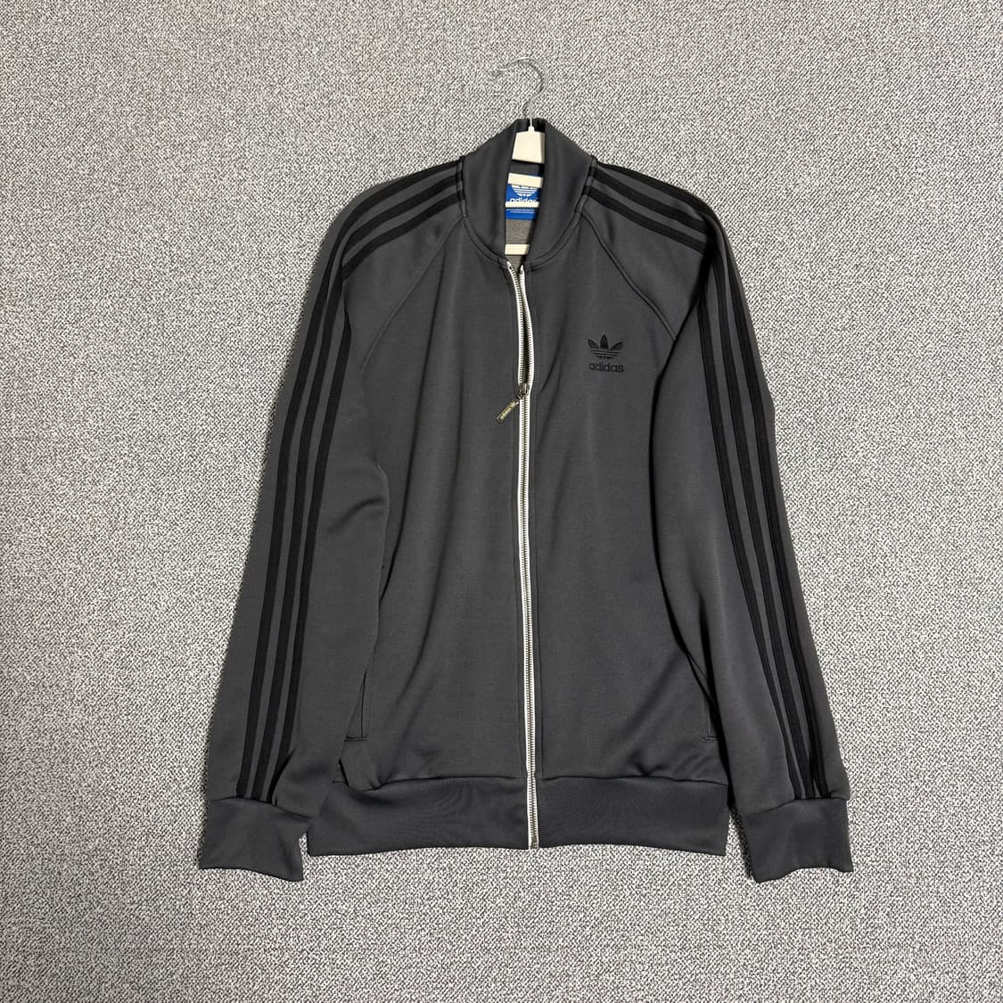 아디다스 슈퍼스타 져지 차콜 블랙 M SST 트랙탑 유일매물 희귀 상품이미지1