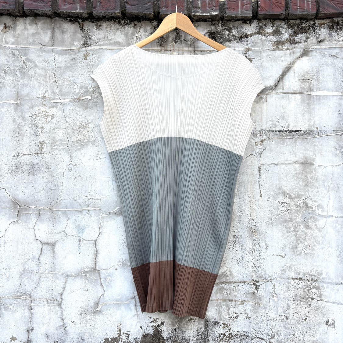 Pleats Please 이세이미야케 플리츠플리즈 슬리브리스 나시 티셔츠 상품이미지2