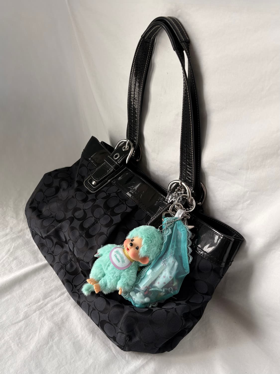 Coach black shoulder bag 상품이미지2