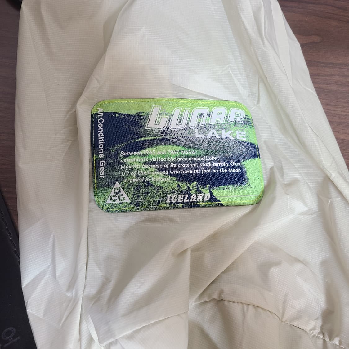 (L) 나이키acg 루나레이크 패딩 아시아 판매합니다. 상품이미지4