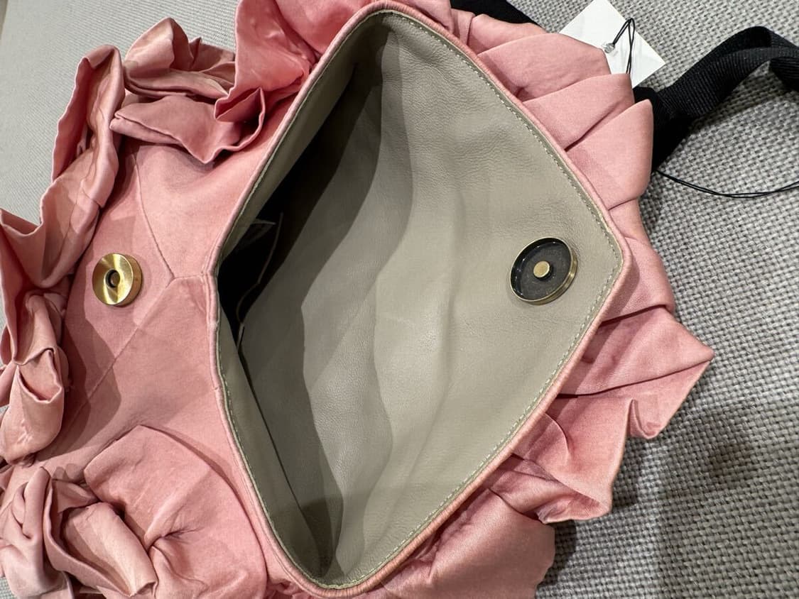 드리스 반노튼 러플 플랩 클러치백 새상품 상품이미지9