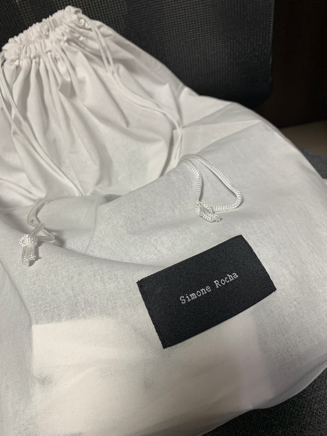 [신품] 시몬 로샤 미니 슬링 보우 숄더백 simon rocha 상품이미지6