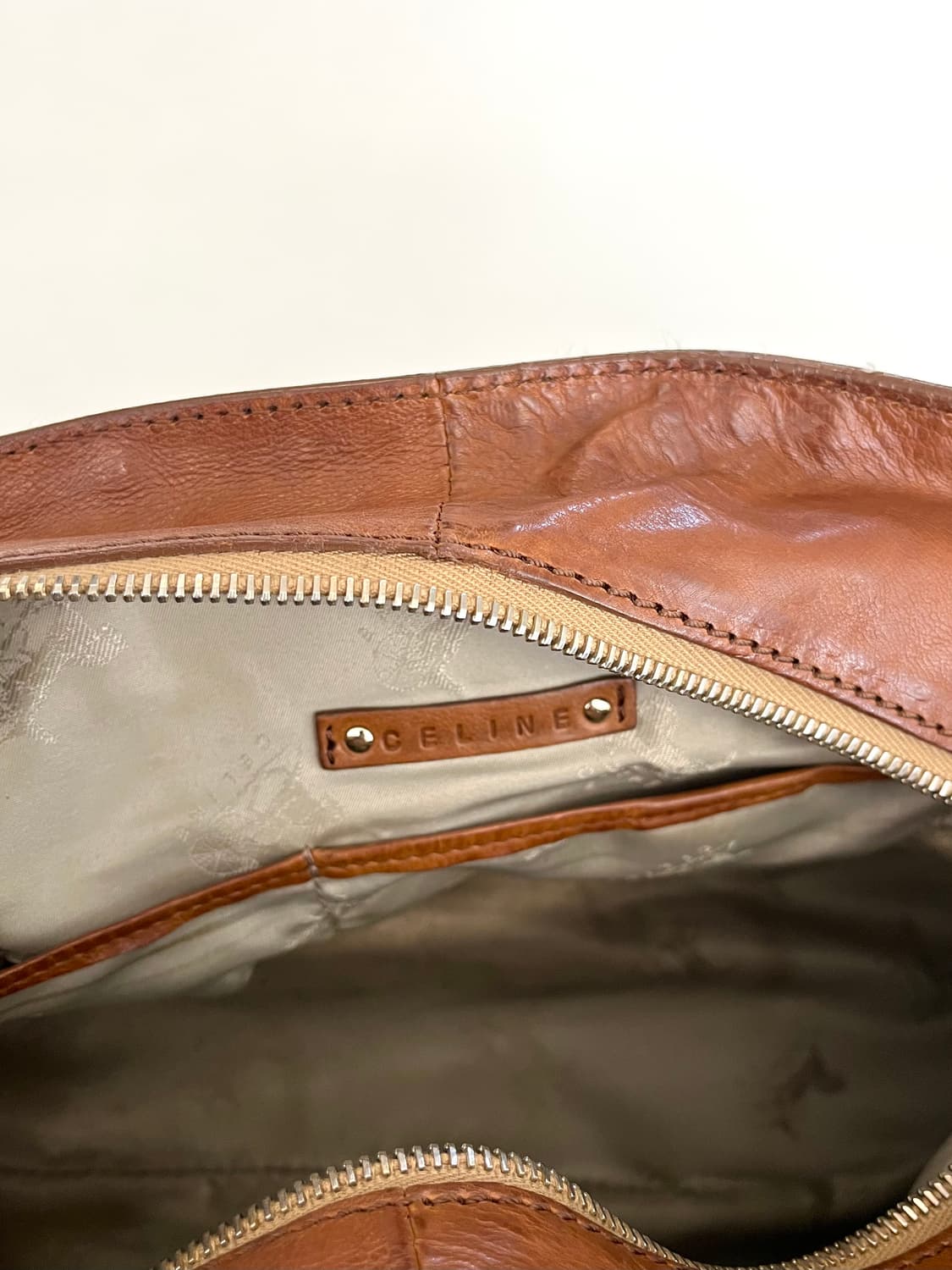 셀린느 오를로브 숄더백 상품이미지6