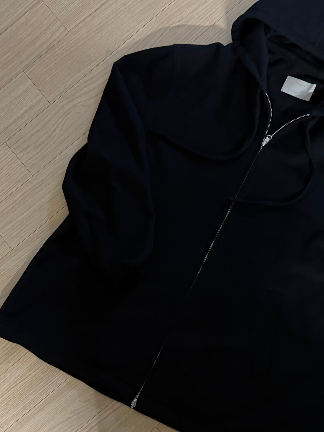 24FW 아모멘토 울 집업 판초 블랙 L 상품이미지4