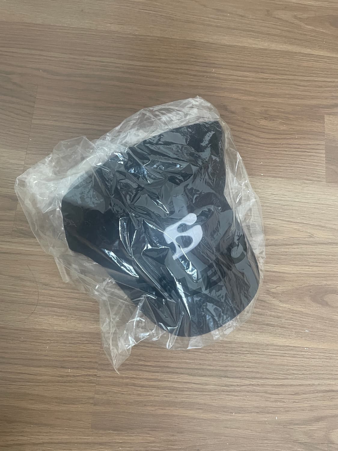 인사일런스 빅 엠블럼 캡 BLACK 상품이미지1