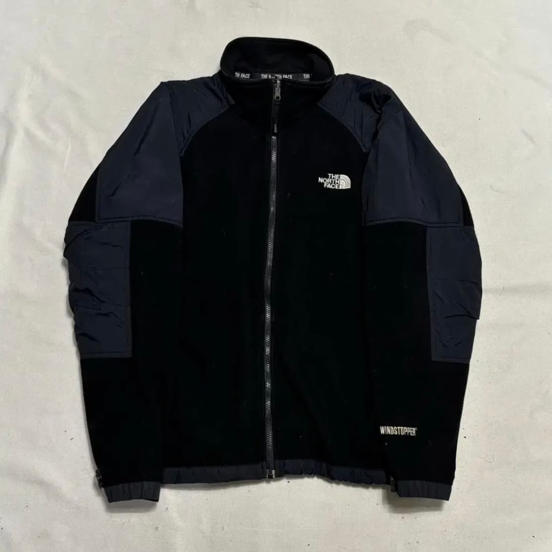 노스페이스 윈드스토퍼 블랙 후리스 상품이미지2