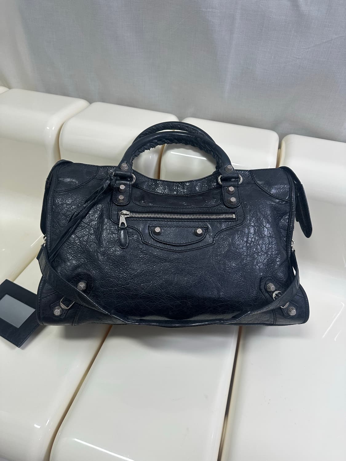 [A 정품] 발렌시아가 시티 모터백 미디움 블랙 상품이미지6