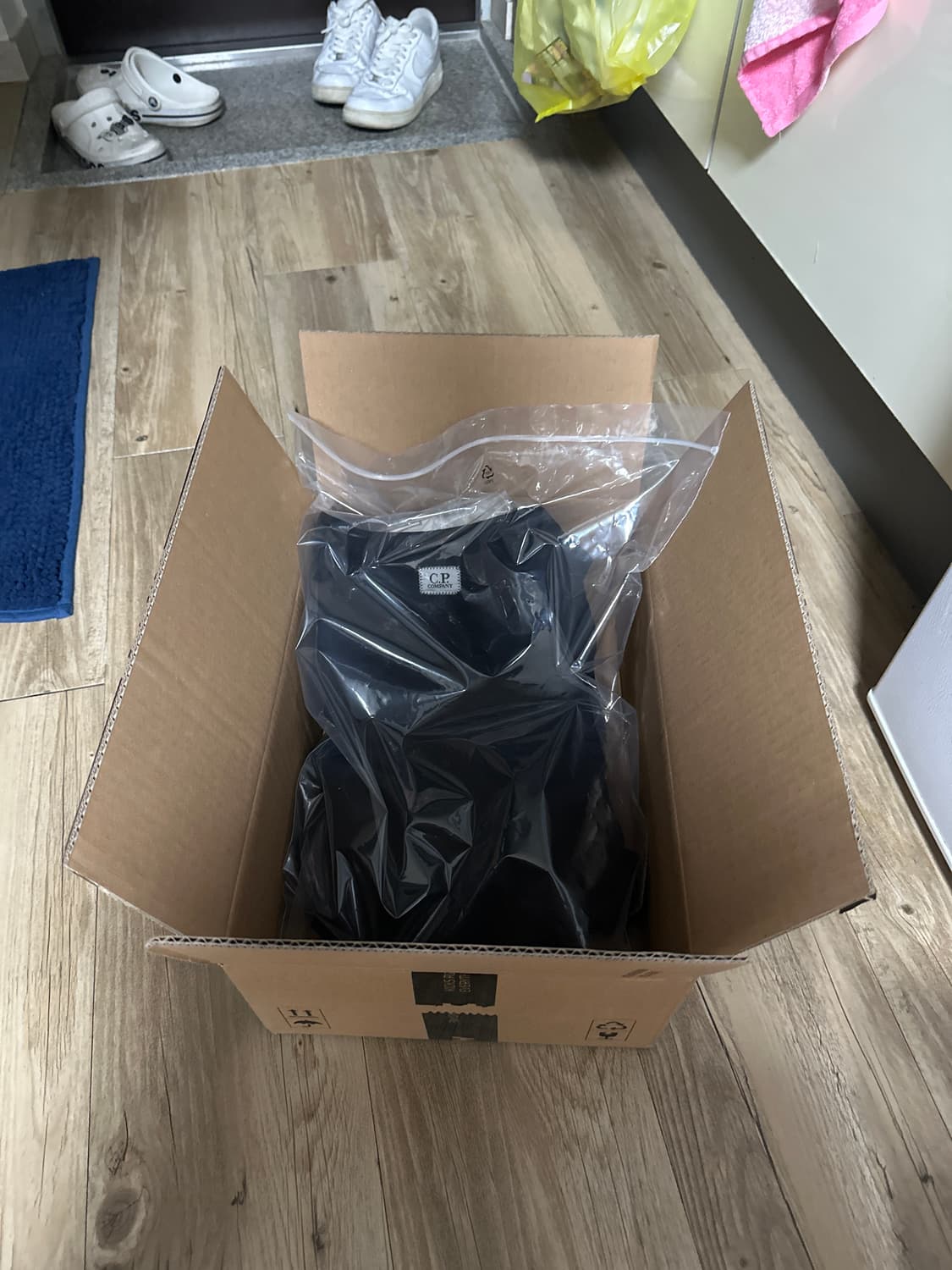 씨피컴퍼니 맨투맨 팔아용 상품이미지2