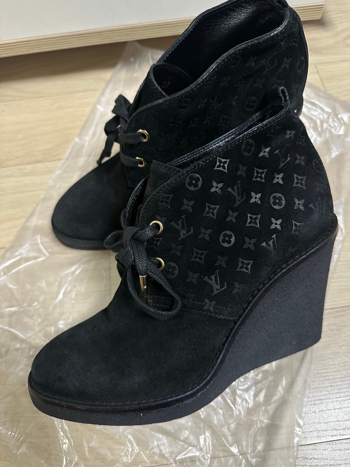 루이비통 스웨이드 웨지힐 240 상품이미지7