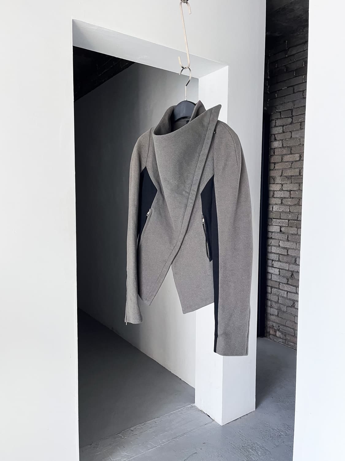 GARETH PUGH 상품이미지1