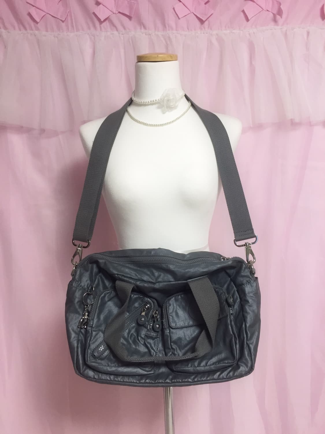 빈티지 키플링 차콜 크로스백 (키링 있음) 상품이미지1