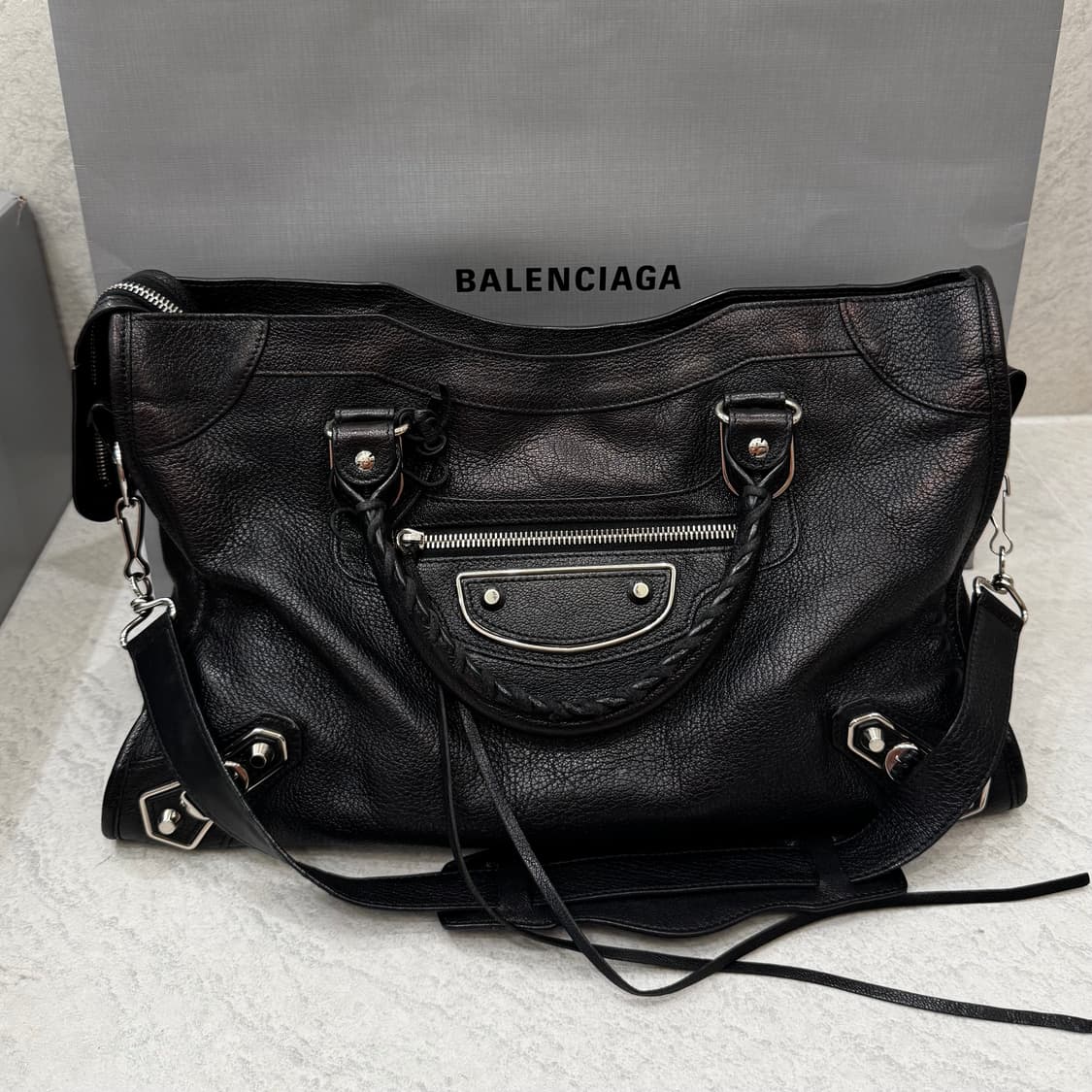 발렌시아가 메탈릭엣지 시티백 M 상품이미지1