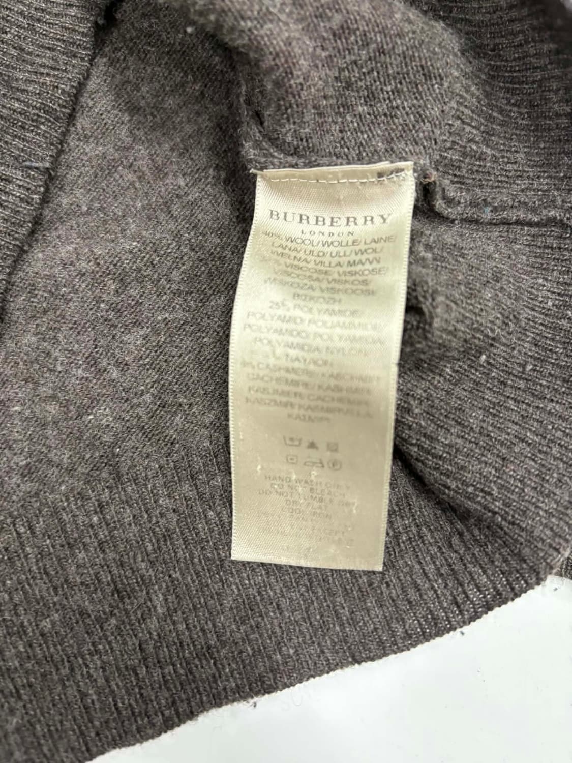 버버리 암패치 체크 걸즈 울 브이넥 니트(M) 상품이미지5