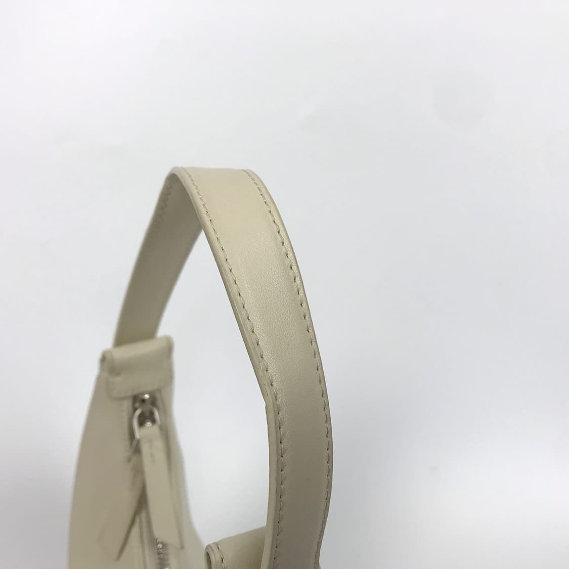 오소이 osoi 토니백 미니 크림 가방 상품이미지5