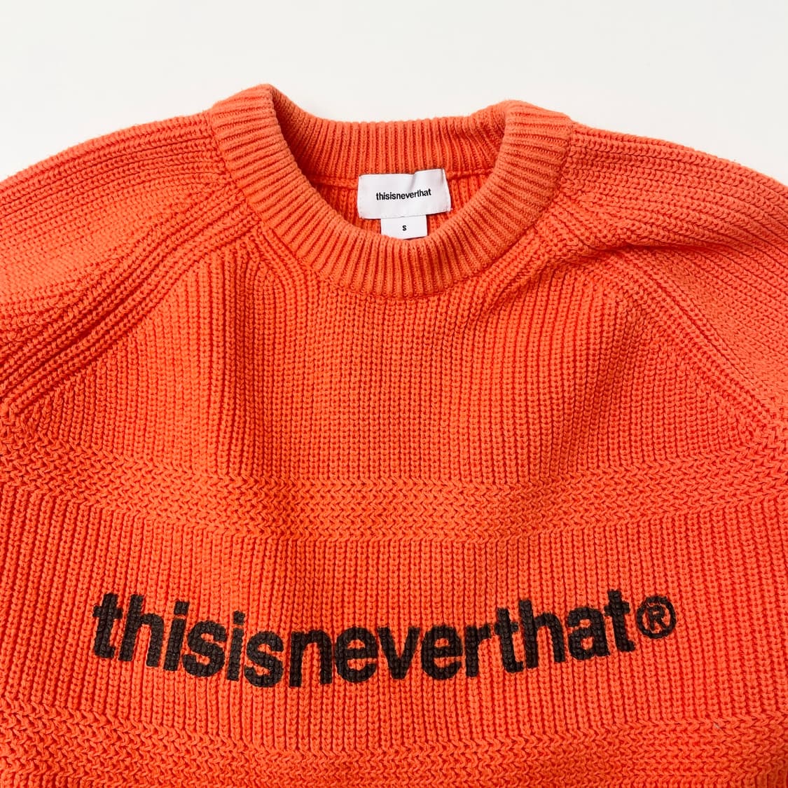 [중고] 디스이즈네버댓 오렌지색 니트 스웨터 S 상품이미지2