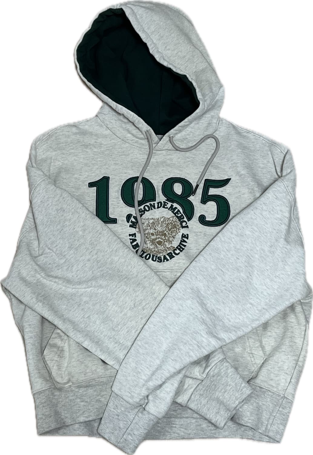 라 메종 스튜디오 우먼즈 크롭 베어프렌즈 엠보자수 후드 오트밀 상품이미지3